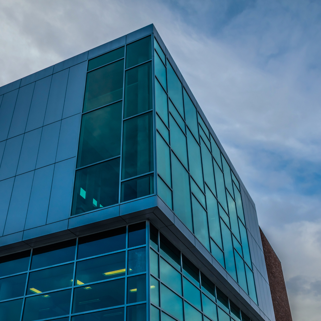 معلم زجاج جدة